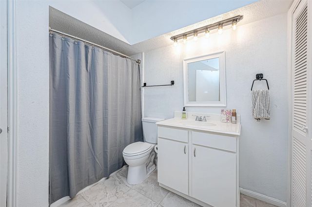 2100 Tanglewilde Street 189, Houston, TX 77063