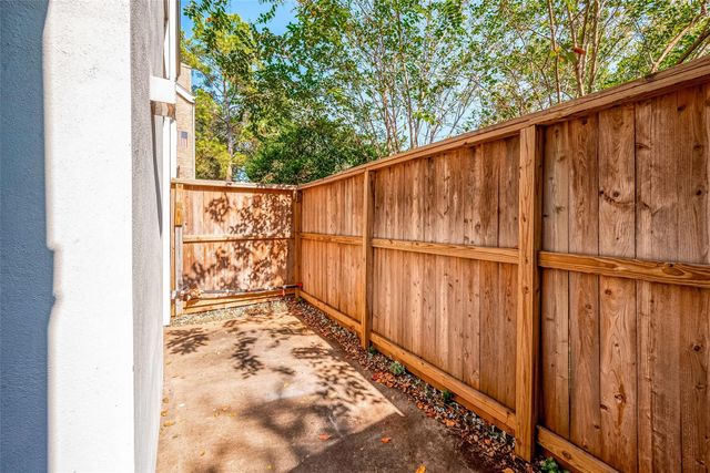2100 Tanglewilde Street 189, Houston, TX 77063