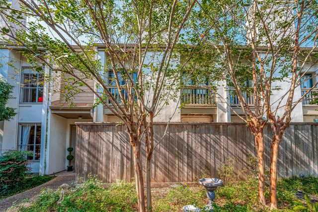 2100 Tanglewilde Street 189, Houston, TX 77063