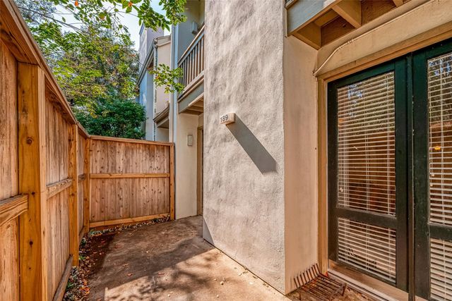 2100 Tanglewilde Street 189, Houston, TX 77063