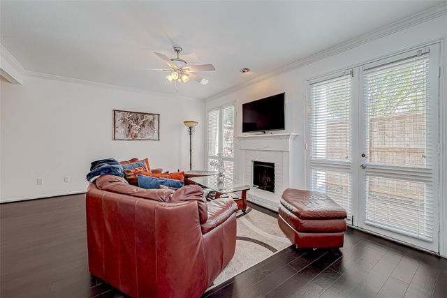 2100 Tanglewilde Street 189, Houston, TX 77063