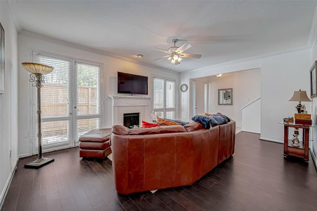 2100 Tanglewilde Street 189, Houston, TX 77063