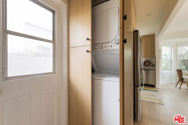 3150 Madera Avenue, Los Angeles, CA 90039