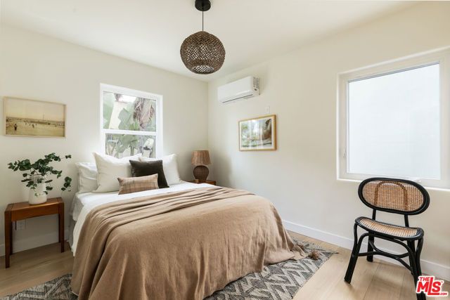 3150 Madera Avenue, Los Angeles, CA 90039