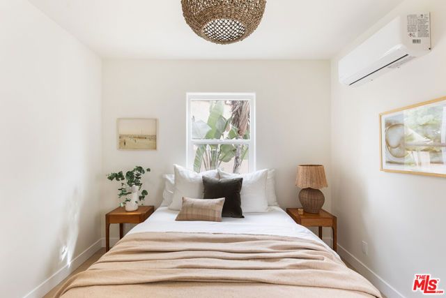 3150 Madera Avenue, Los Angeles, CA 90039