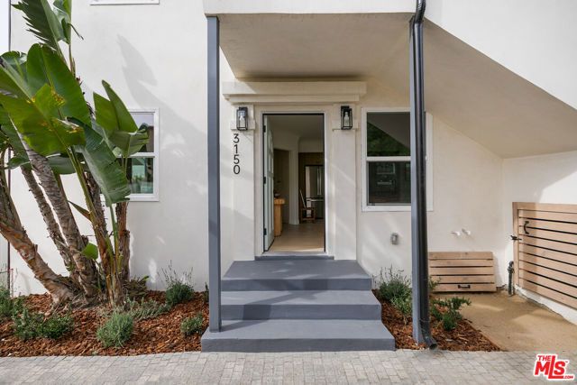 3150 Madera Avenue, Los Angeles, CA 90039