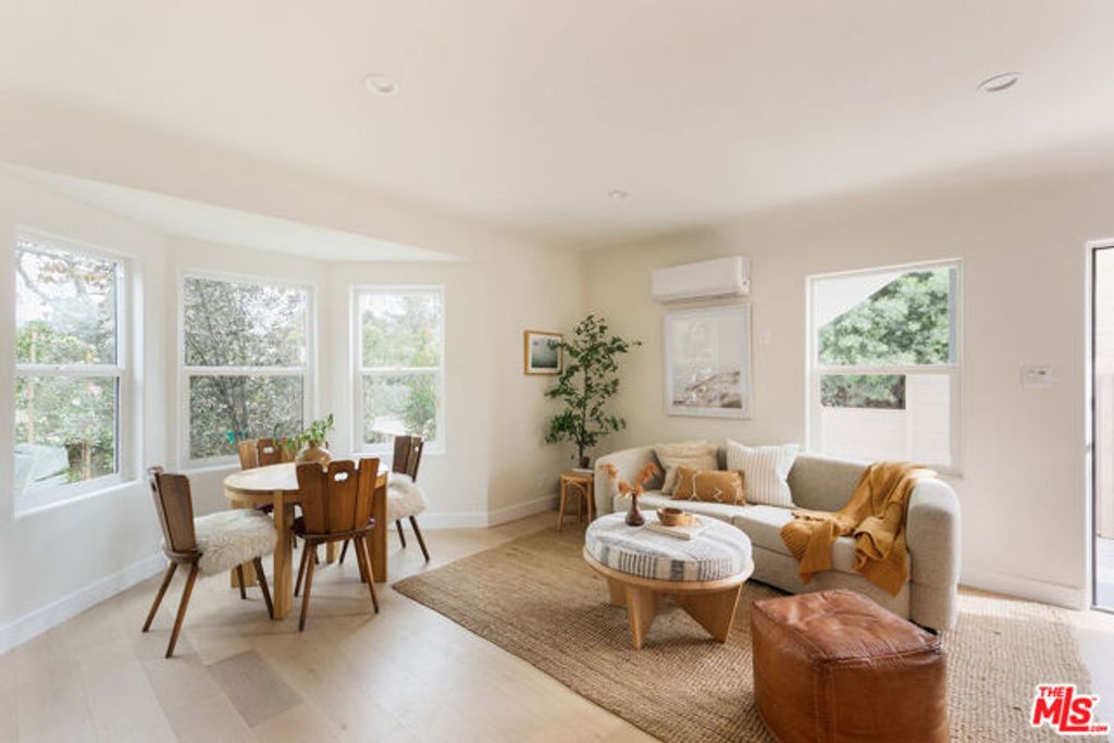 3150 Madera Avenue, Los Angeles, CA 90039