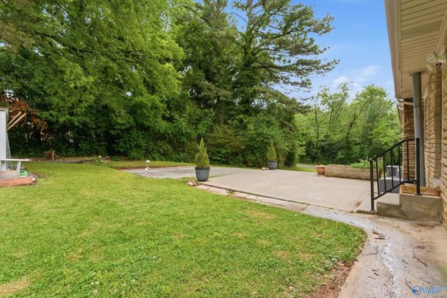 1002 Woodall Lane, Huntsville, AL 35816