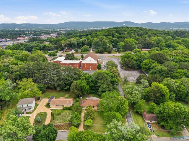 1002 Woodall Lane, Huntsville, AL 35816