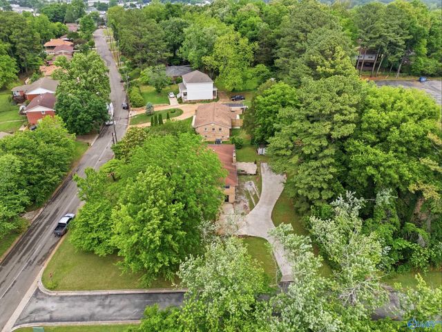 1002 Woodall Lane, Huntsville, AL 35816