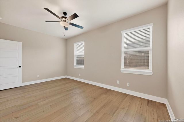 9222 Espadrille Run, Converse, TX 78109