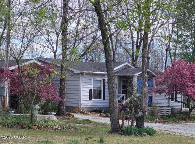 8350 County Lane 284, Carl Junction, MO 64834