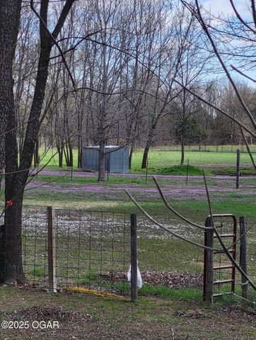 8350 County Lane 284, Carl Junction, MO 64834