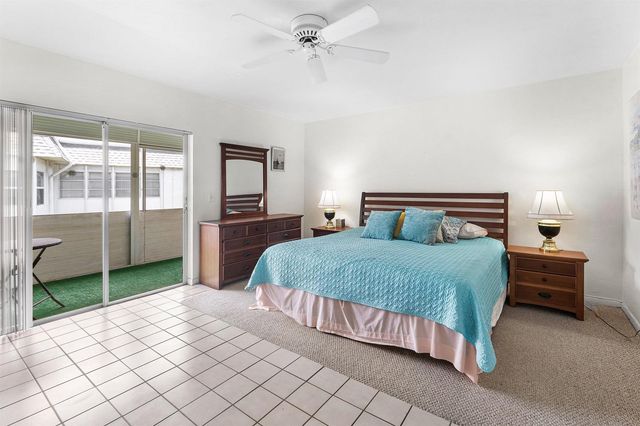3160 LAKE OSBORNE Drive Bldg 6 Unit 206, Lake Worth Beach, FL 33461