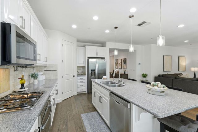 283 Windsong Way, Gilroy, CA 95020