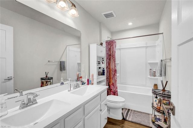 214 Garland ST, Moyock, NC 27958