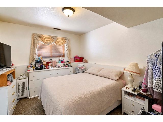 3501 White Pine Ct, Pueblo, CO 81005