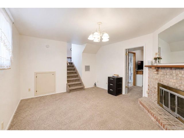 3501 White Pine Ct, Pueblo, CO 81005