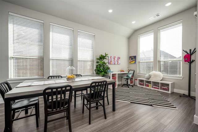 3921 Redbud Drive, Aubrey, TX 76227
