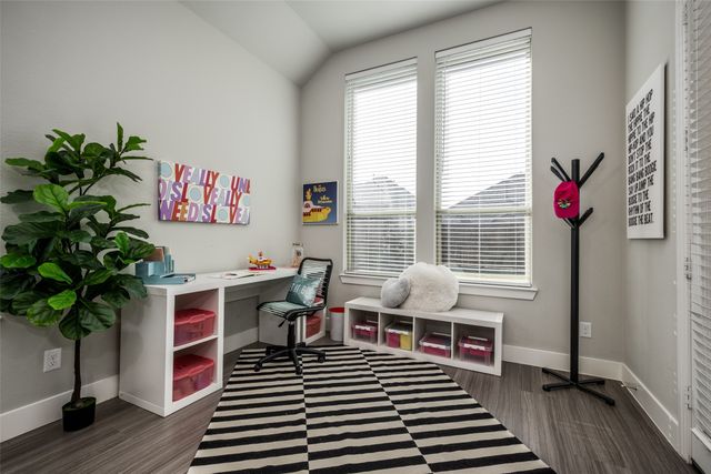 3921 Redbud Drive, Aubrey, TX 76227