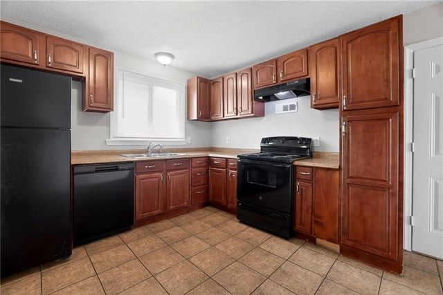 11504 Manchester Avenue, Kansas City, MO 64134