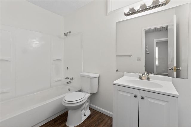 11504 Manchester Avenue, Kansas City, MO 64134