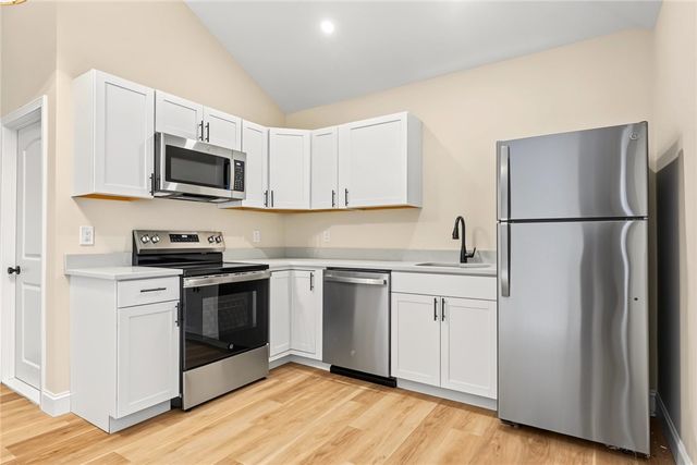211 Carpenter Street, Providence, RI 02903