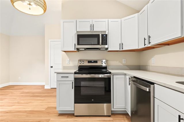 211 Carpenter Street, Providence, RI 02903