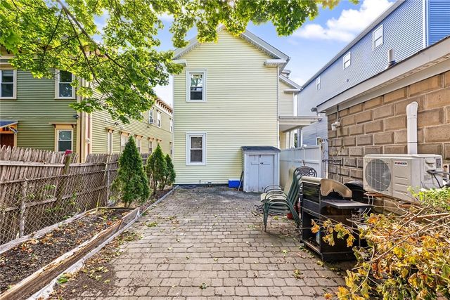 211 Carpenter Street, Providence, RI 02903