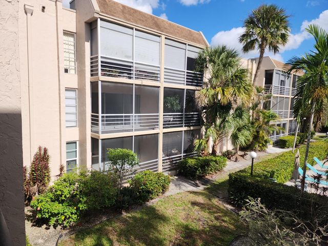 485 N Pine Island Road 204a, Plantation, FL 33324