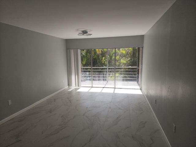 485 N Pine Island Road 204a, Plantation, FL 33324