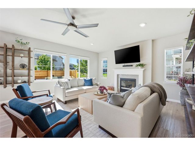 7240 S White Crow Way, Aurora, CO 80016