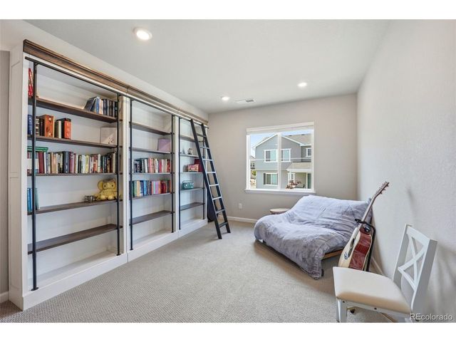 7240 S White Crow Way, Aurora, CO 80016
