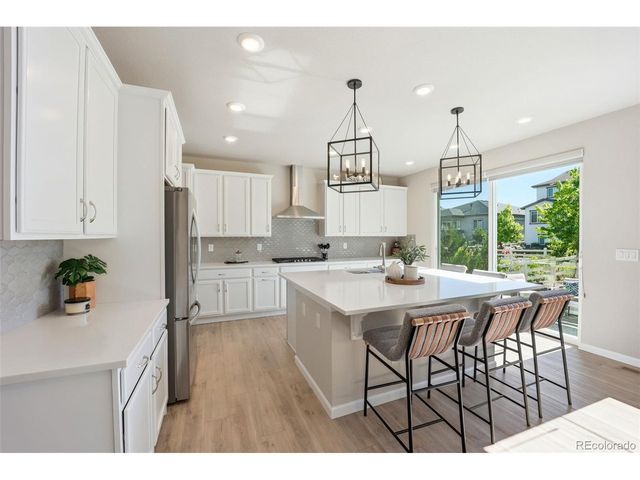7240 S White Crow Way, Aurora, CO 80016