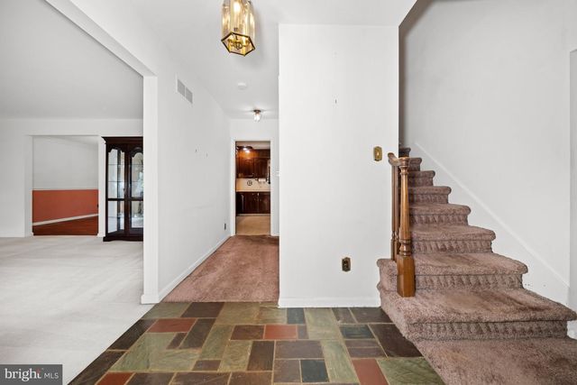 2717 POINT BREEZE DR., Wilmington, DE 19810