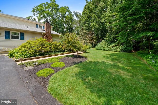 2717 POINT BREEZE DR., Wilmington, DE 19810