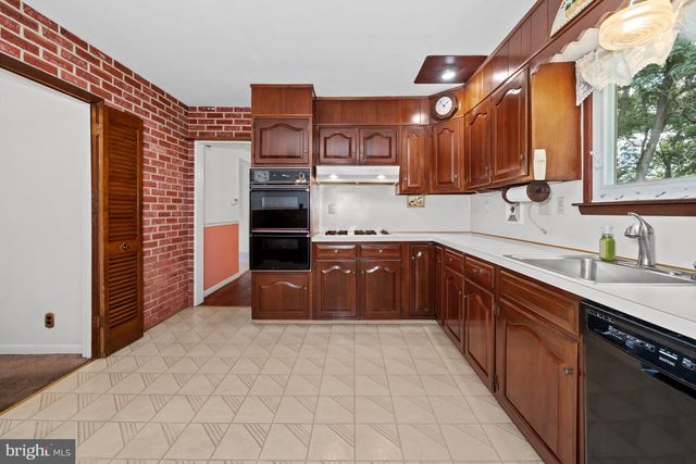 2717 POINT BREEZE DR., Wilmington, DE 19810