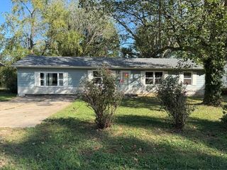 512 South Laurel Avenue, Springfield, MO 65802