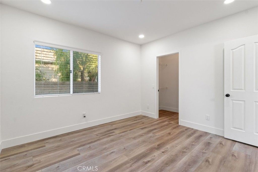Image 18 of property listing at 14439 Grandiflors, Canyon Country, CA 91387