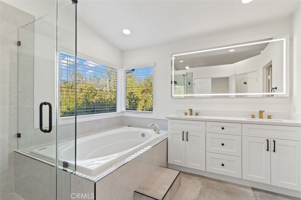 Image 25 of property listing at 14439 Grandiflors, Canyon Country, CA 91387