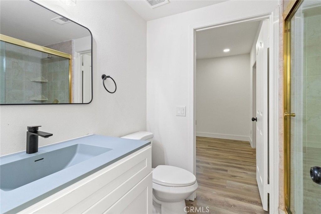 Image 30 of property listing at 14439 Grandiflors, Canyon Country, CA 91387