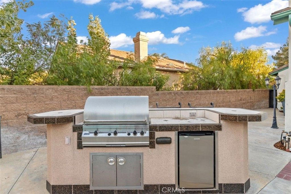 Image 31 of property listing at 14439 Grandiflors, Canyon Country, CA 91387