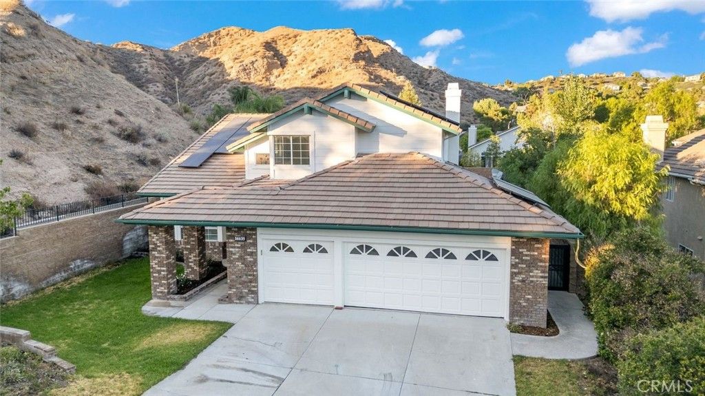 Image 35 of property listing at 14439 Grandiflors, Canyon Country, CA 91387