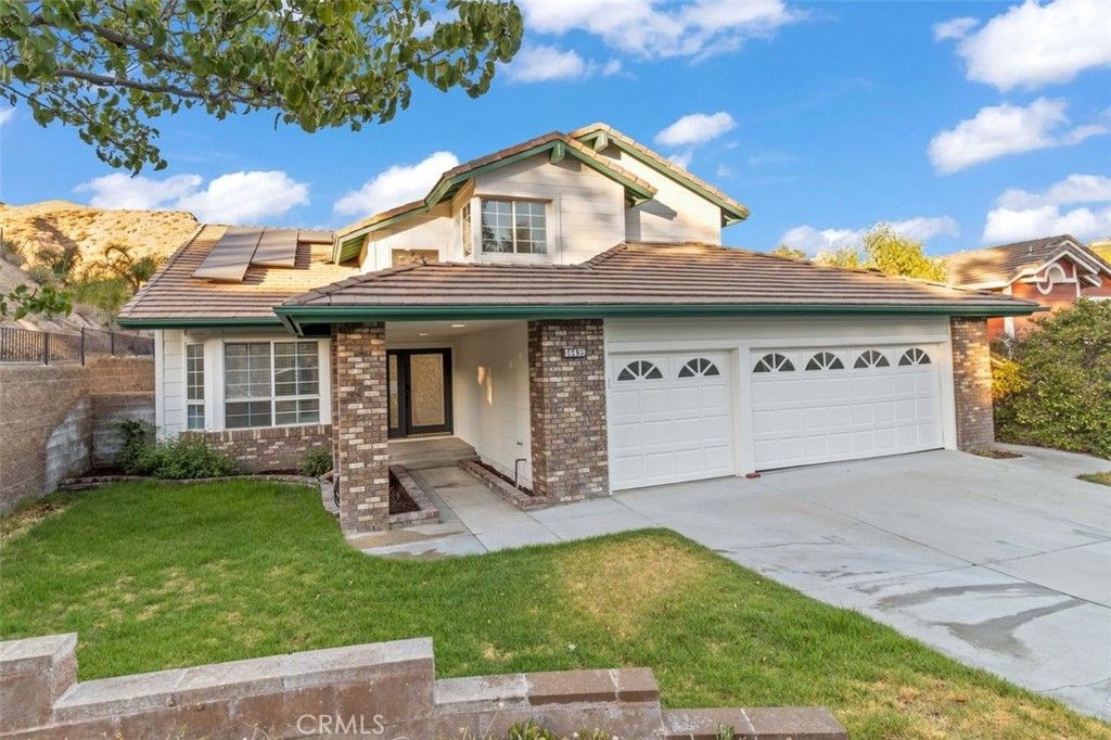 Image 38 of property listing at 14439 Grandiflors, Canyon Country, CA 91387