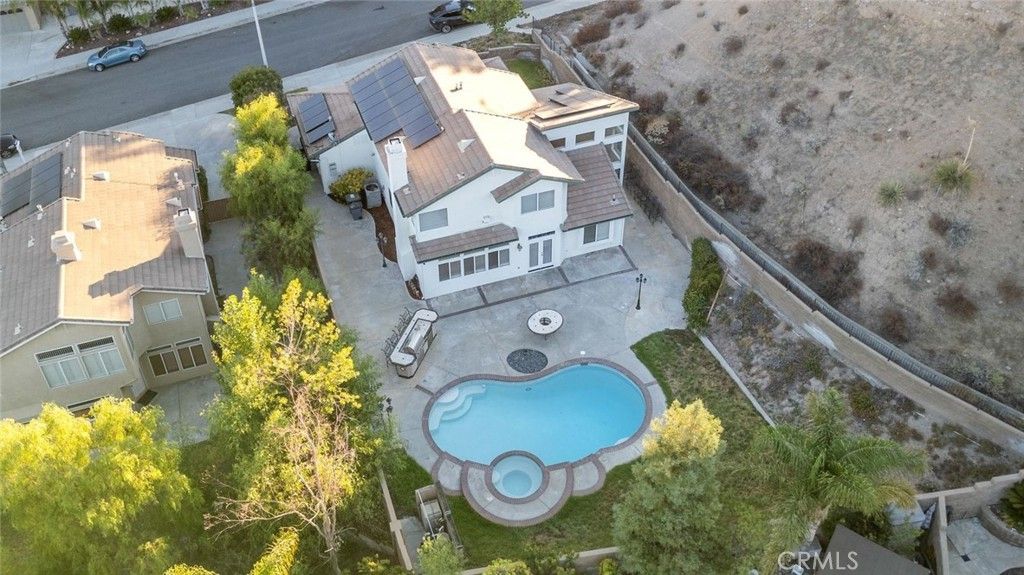 Image 4 of property listing at 14439 Grandiflors, Canyon Country, CA 91387