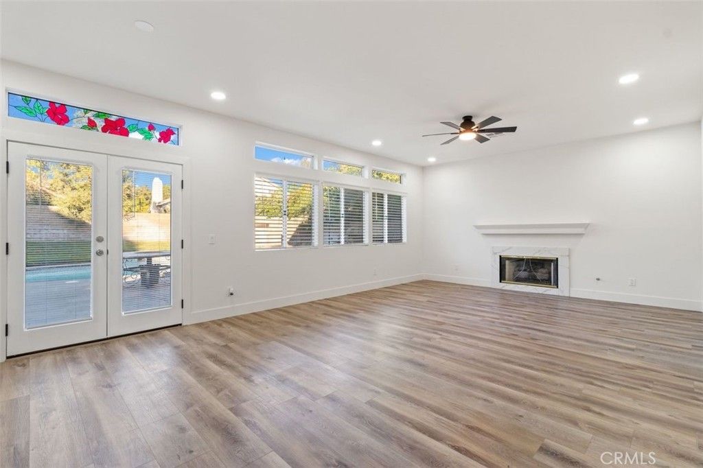 Image 9 of property listing at 14439 Grandiflors, Canyon Country, CA 91387