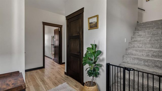 4020 John Hart Place, Eau Claire, WI 54703