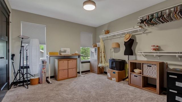4020 John Hart Place, Eau Claire, WI 54703
