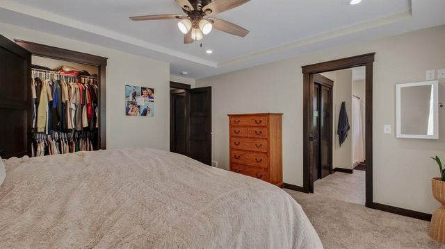 4020 John Hart Place, Eau Claire, WI 54703