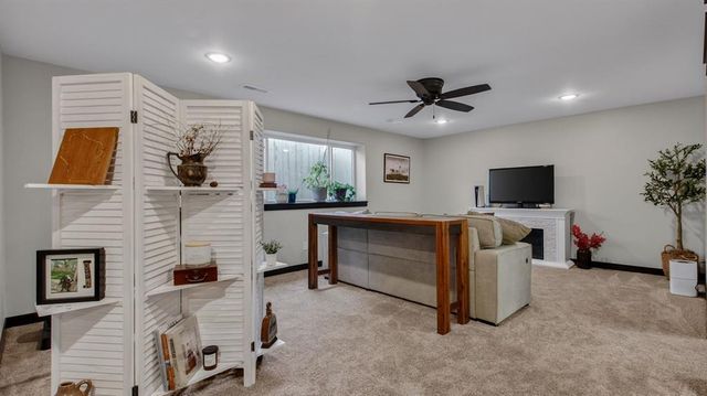 4020 John Hart Place, Eau Claire, WI 54703